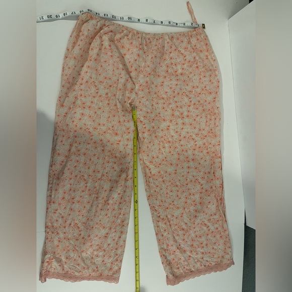 Cute floral Pajama SET - Picture 6 of 11